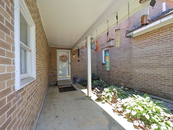 2nd image of 23 Bonnie Heights Lane #7