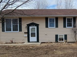 2518 Kate St, Waterloo, IA 50701