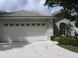 113 Harbor Lake Cir, Greenacres, FL 33413