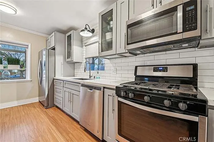 835 N Pine St — Photo 14