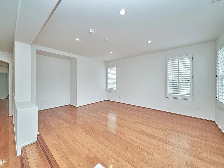 7455 Chanteclair Ct — Photo 50