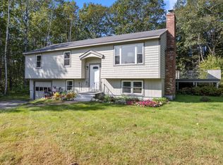 404 Woodside Rd, Brunswick, ME 04011