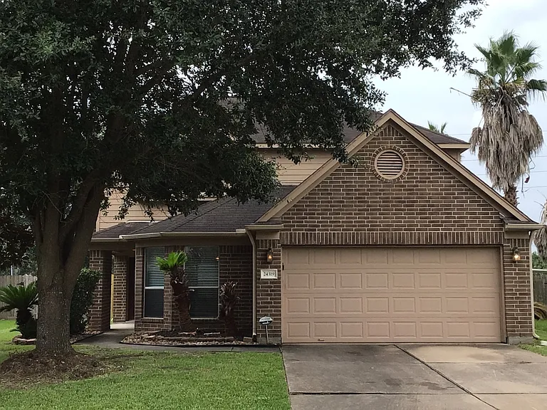 24319 Ayscough Ln — Photo 1