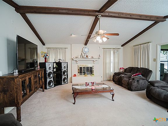 4th image of 1551 Willow Creek Rd