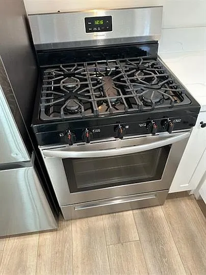 363 Roosevelt St #3 — Photo 5