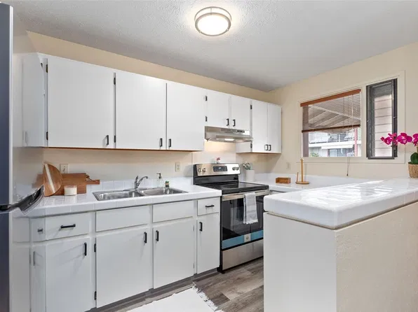98-626 Moanalua Loop APT 313, Aiea, HI 96701