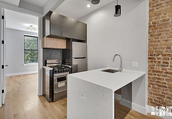 2nd image of 679 Halsey St #3B
