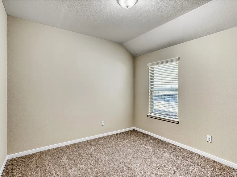 28270 Natalie Bend Rd — Photo 22