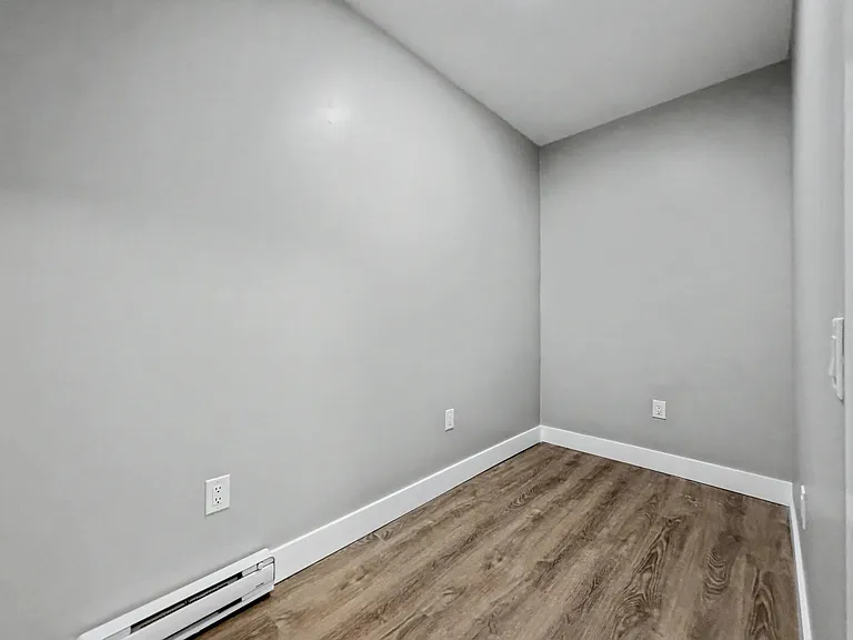 199 Pine St #2 — Photo 12
