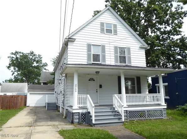 2209 Alger Rd, Lakewood, OH 44107