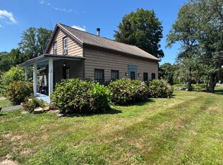 593 Town St, East Haddam, CT 06423
