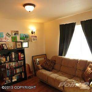 2nd bedroom / office