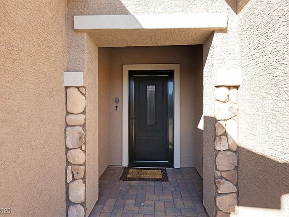 3rd image of 9620 Raven Ave