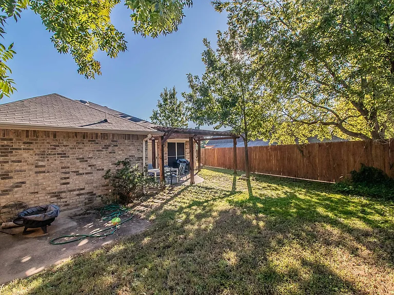 436 Hillside Dr — Photo 33