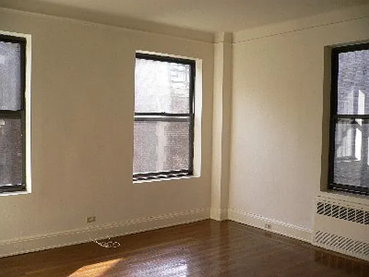 Rented by AJ Clarke | media 38