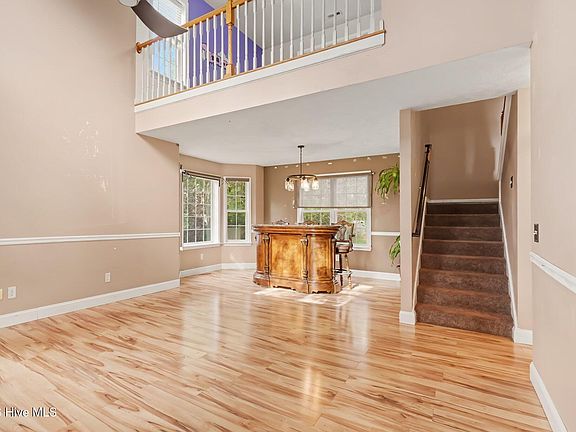 4th image of 821 Trevino Road