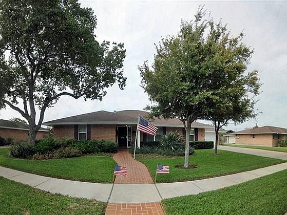 1st image of 758 Brock Dr
