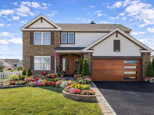 55 Willow Rd, Wheeling, IL 60090