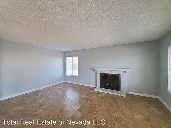 2nd image of 4703 Knollwood Dr