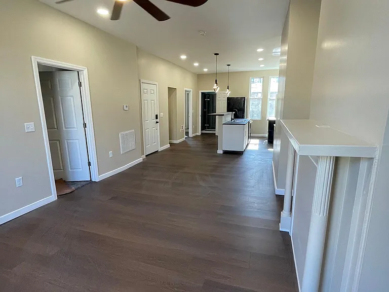 7214 Meade St #1 — Photo 3