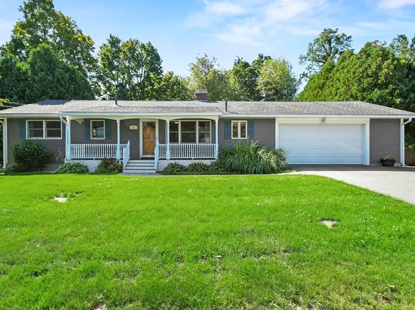 28 Dupont Cir, Leominster, MA 01453