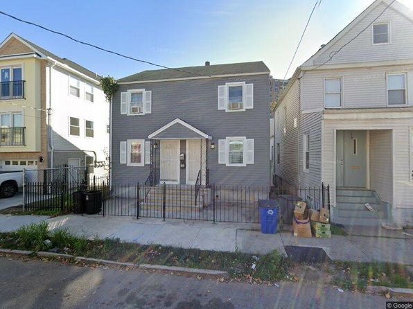 30-32 Hanford St #2A