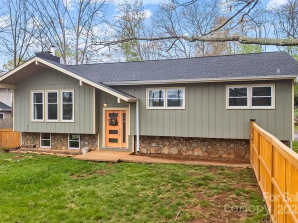 917 W Chapel Rd, Asheville, NC 28803