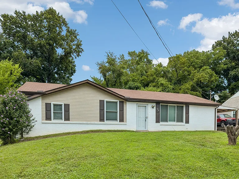 124 Denise Dr — Photo 34