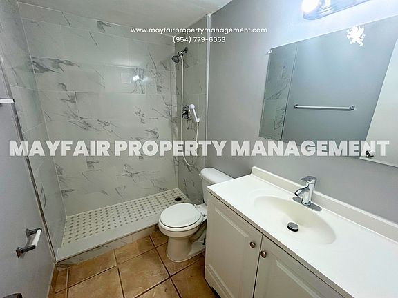 2nd image of 1300 NE 3rd St APT 7