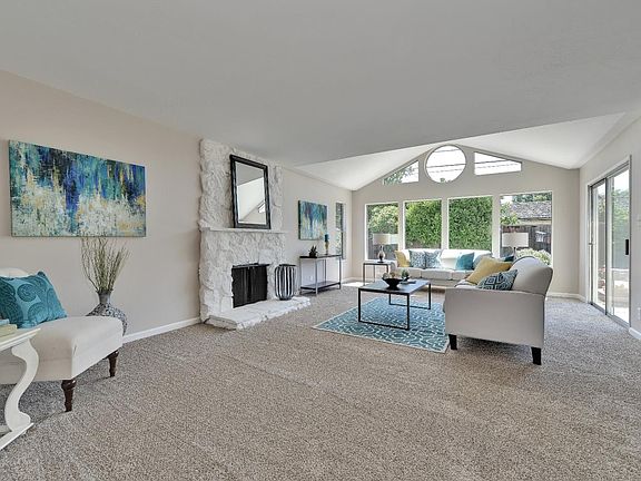 4th image of 766 Broadmoor Dr