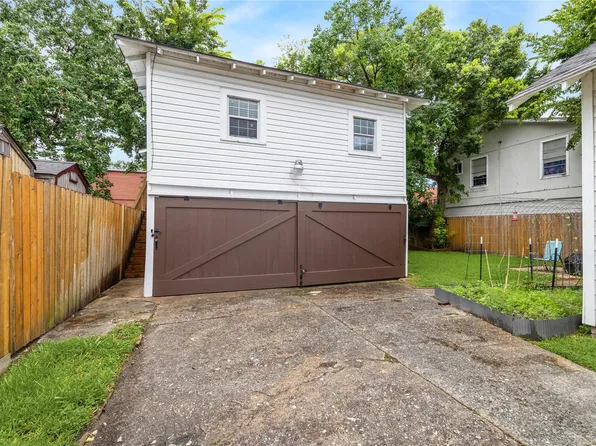 6816 Sherman St #A, Houston, TX 77011