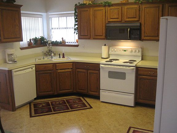 2nd image of 316 Rebecca Dr #427
