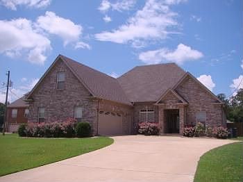 1st image of 10817 Dogwood Cir