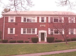 71 Hope St APT 27B, Stamford, CT 06906