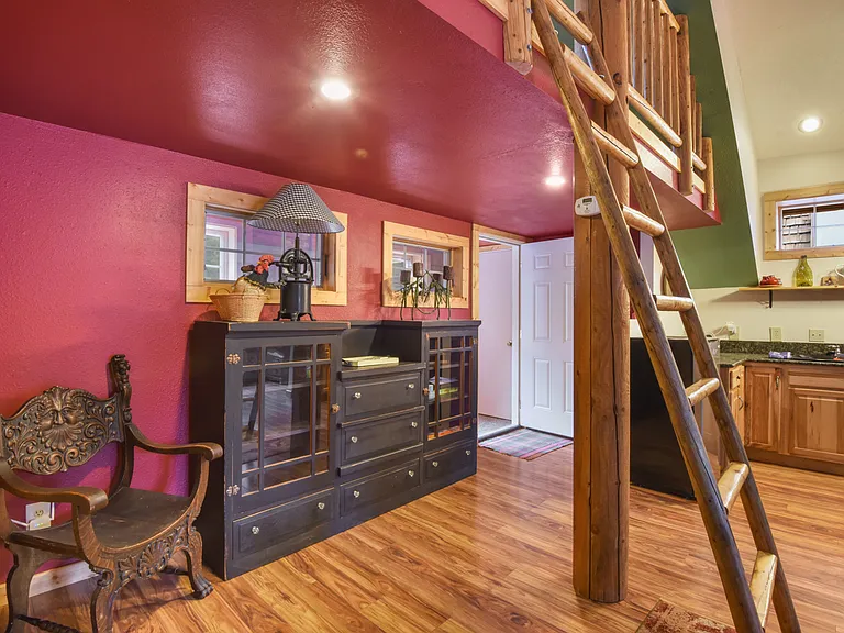 641 Chad Rd — Photo 43