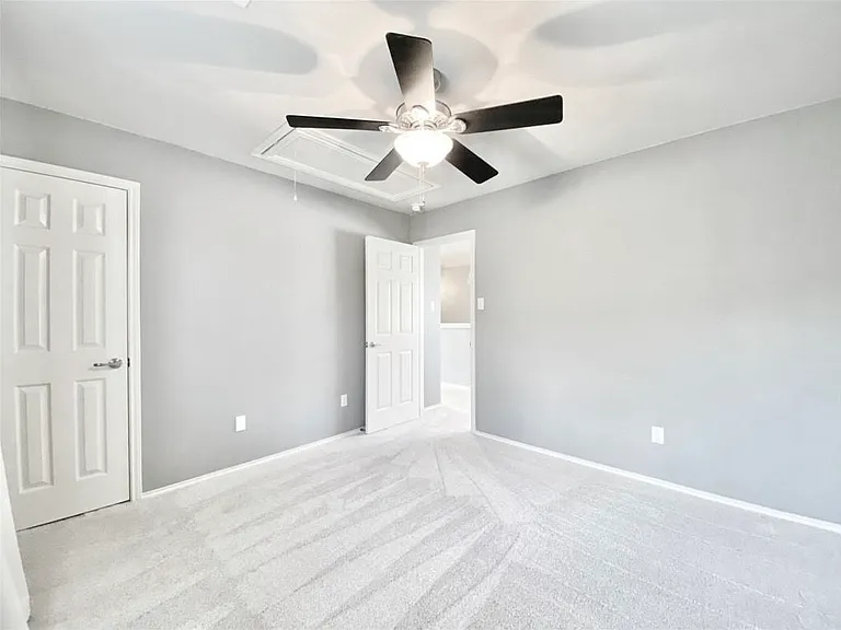 1812 Lost Maples Loop — Photo 34