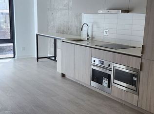 47 Mutual St #303, Toronto, ON M5B 2A9