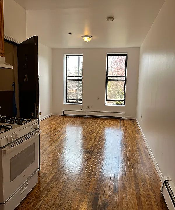 1st image of 177 Richards St #3A