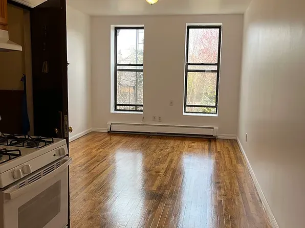 177 Richards St #3A, Brooklyn, NY 11231