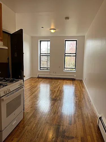 177 Richards St #3A Photo 1