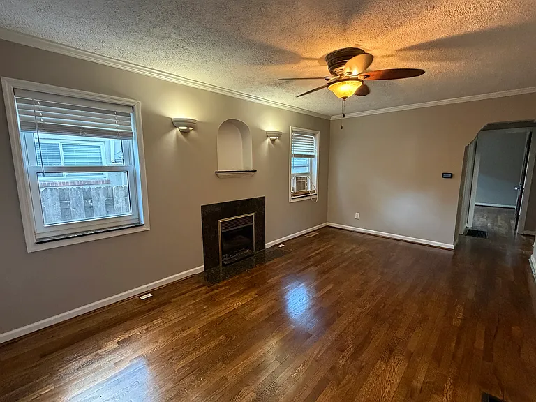 1905 Coventry Rd — Photo 3