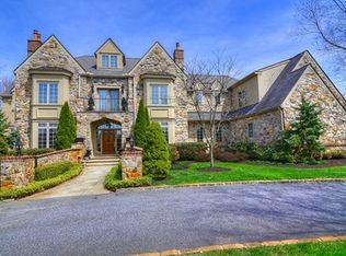 3 Centre Ct, Wilmington, DE 19807