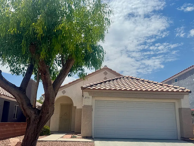 3711 Penedos Dr — Photo 1