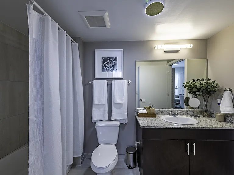 Resia Biscayne Drive — Photo 18