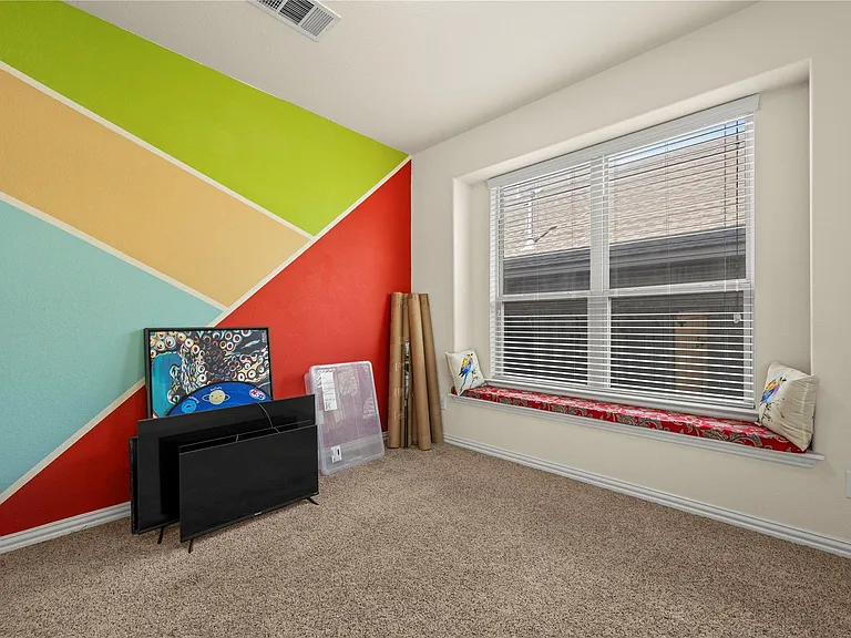 3665 Bainbridge St — Photo 23