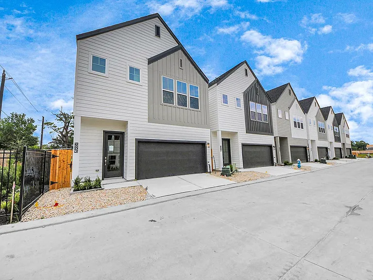 6514 Old Olive Tree Dr — Photo 4