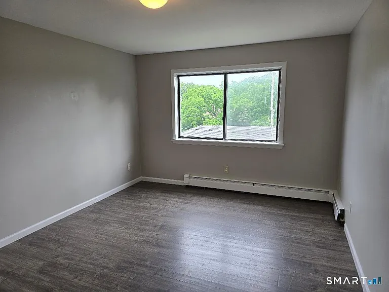 44 Armand Dr #E — Photo 6