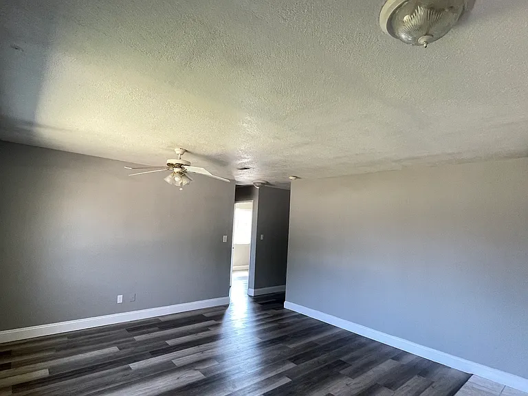 421 Cordelia St — Photo 2