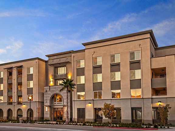 Oxford Flats is sophisticated living with elevator access, gated parking and open floorplans.