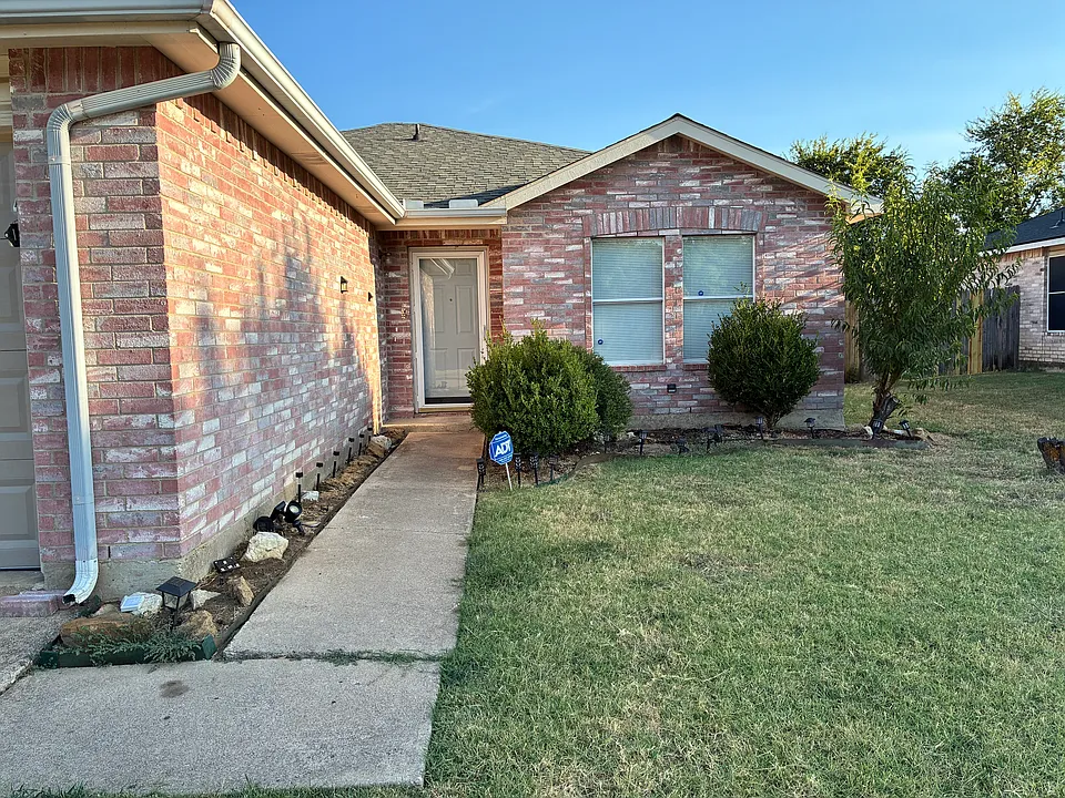 802 Ericville Dr